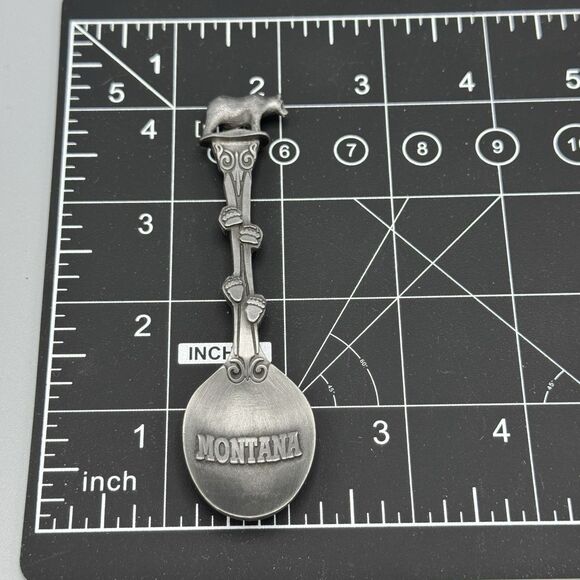 Vtg Montana Pewter Souvenir Travel Spoon Bear Paws Mountain Wildlife 4" L Kitsch - Picture 2 of 5